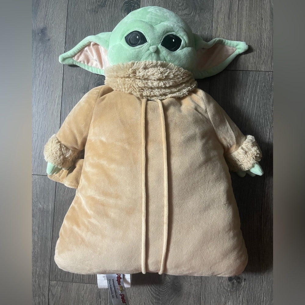 Star Wars Mandalorean Baby Yoda Pillow Pet